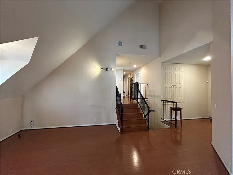 300 S Timken Rd — Photo 26