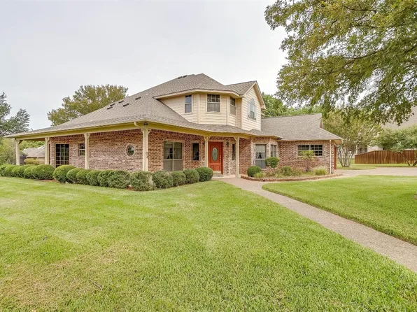 6402 Parlange Ct, Granbury, TX 76049
