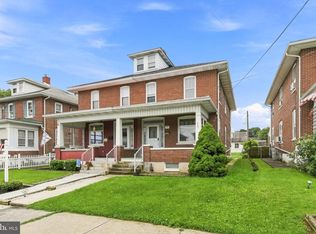 114 E Smith St, Topton, PA 19562