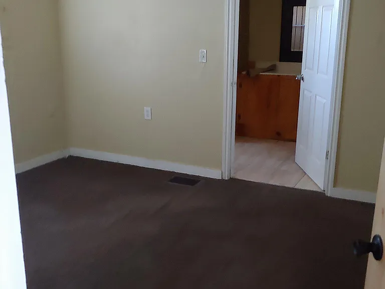 145 N Hackberry Ave — Photo 14