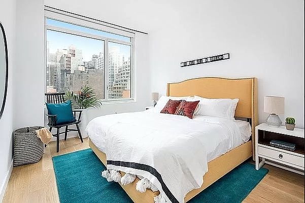 1st image of 515 9th Ave APT 8N