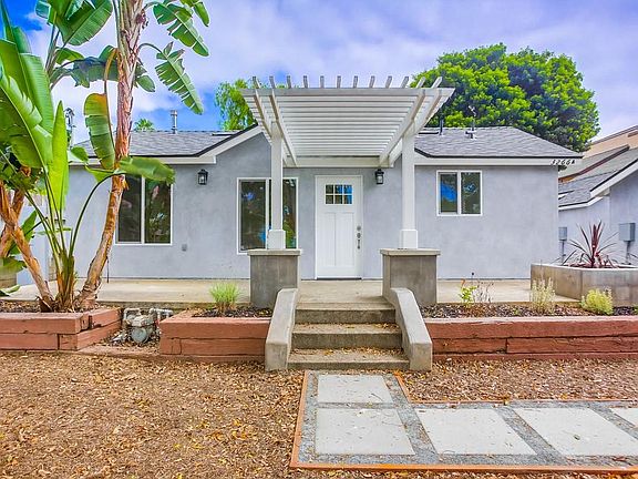 2nd image of 3266 Eureka Pl