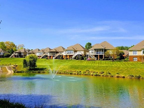 4th image of 1000 Hunters Lake Dr