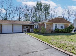 15 Twisting Dr, Lake Grove, NY 11755