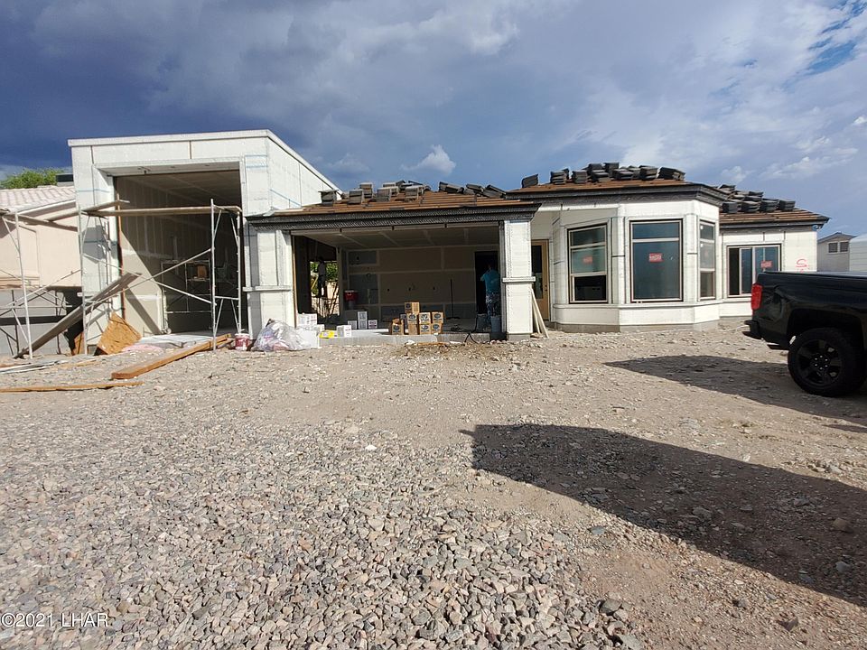 2nd image of 3270 Feather Palm Ln
