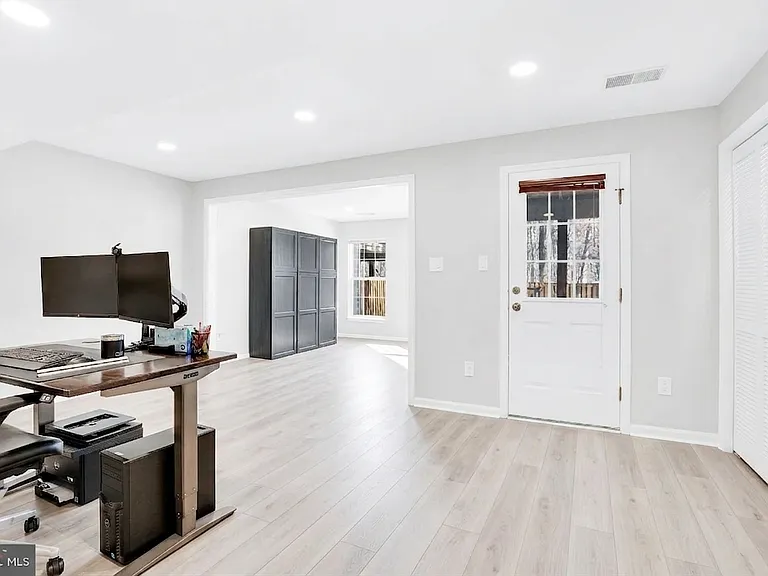 47575 Sharpskin Island Sq — Photo 16