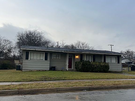 2nd image of 4600 Strong Ave