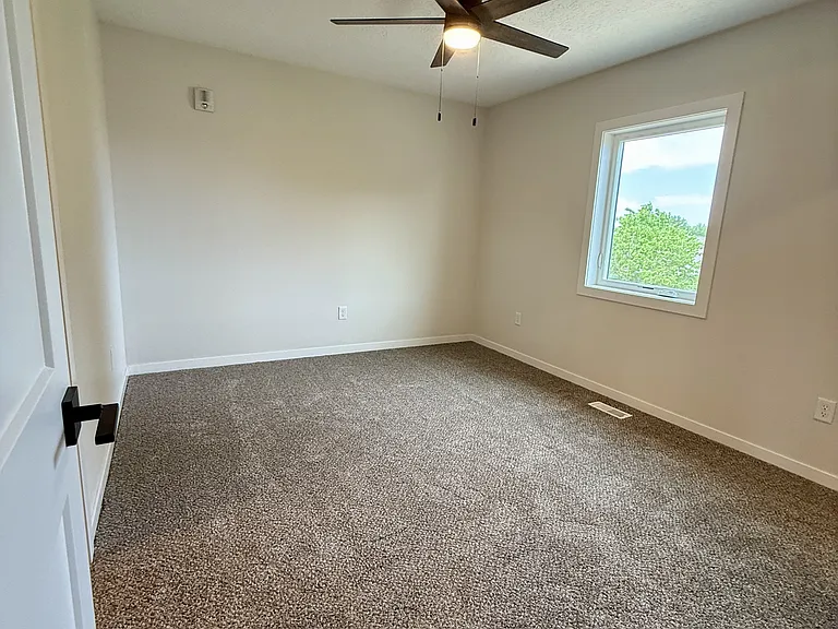 516 Cottage Ave #301 — Photo 14