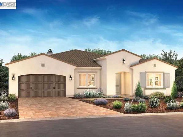 2845 Bay Ave, Seaside, CA 93955