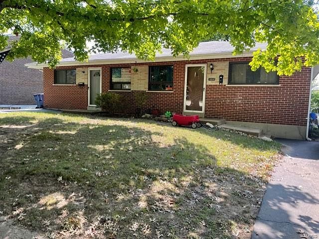 2nd image of 10050 Douglass Ct