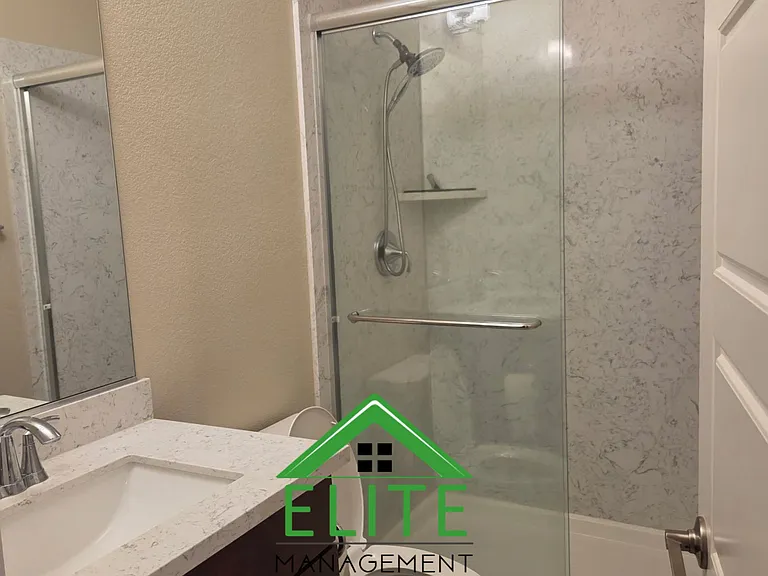 9960 Lorae Way — Photo 6