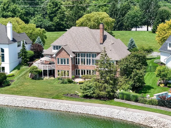 12287 Heatherstone Pl, Carmel, IN 46033