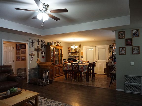 5th image of 108 Spring Creek Dr