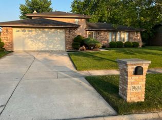 19604 Lake Lynwood Dr, Lynwood, IL