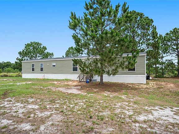 3rd image of 4770 SUGARFOOT AVENUE