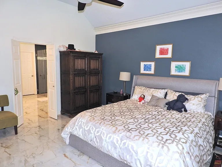 2319 Amber Springs Dr — Photo 20