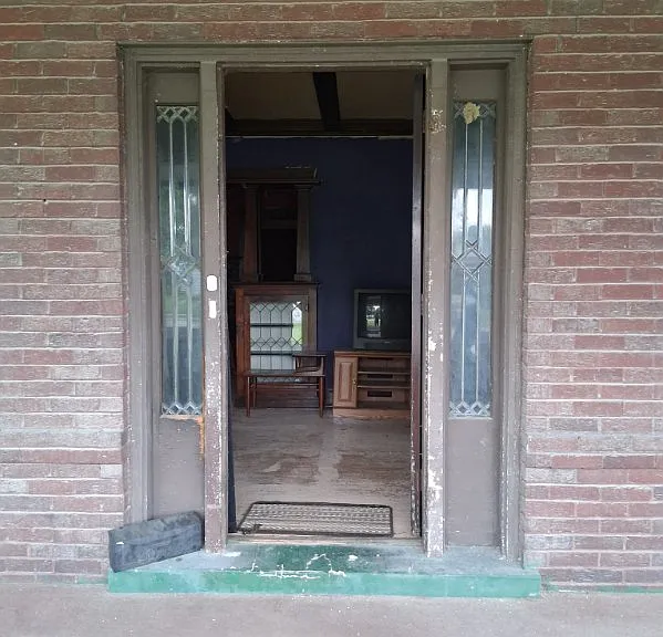 830 N Wood River Ave — Photo 3