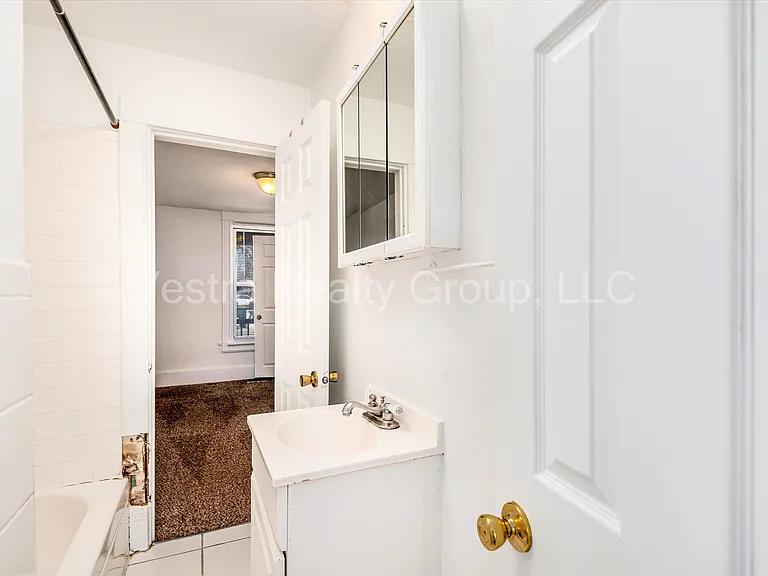 1622 W 38th Ave #1 — Photo 17