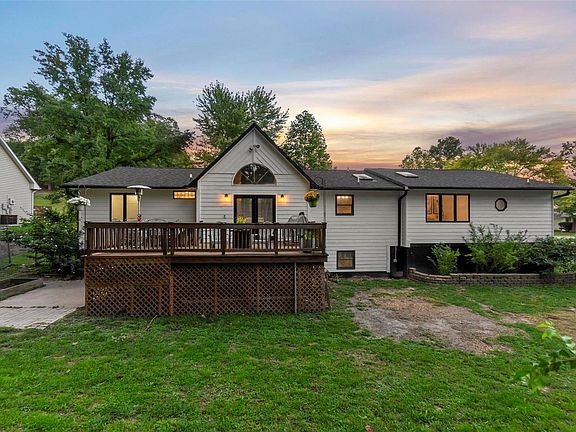 4th image of 3917 Carolewood Dr