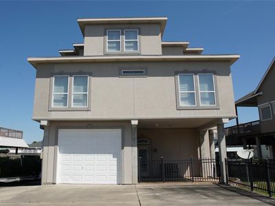 1346 Leilani Dr, Tiki Island, TX, 77554