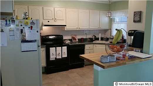 5th image of 186 Sterling Court #A