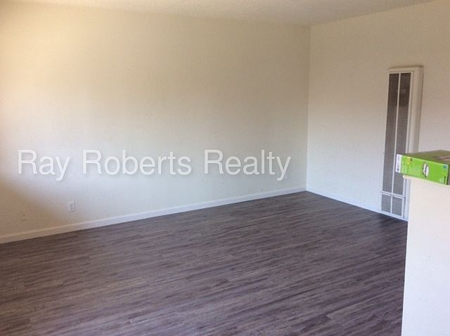 1st image of 3921 Center St APT K