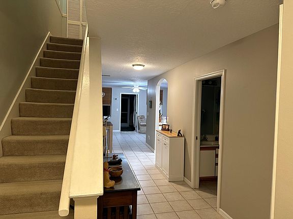 4th image of 200 5th Ave APT B