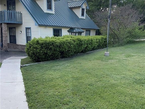 4th image of 342 D N Watts Ln