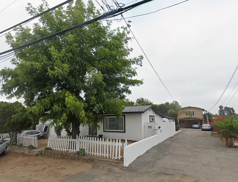 2 bed, 1.0 bath, $1,995 — Photo 2