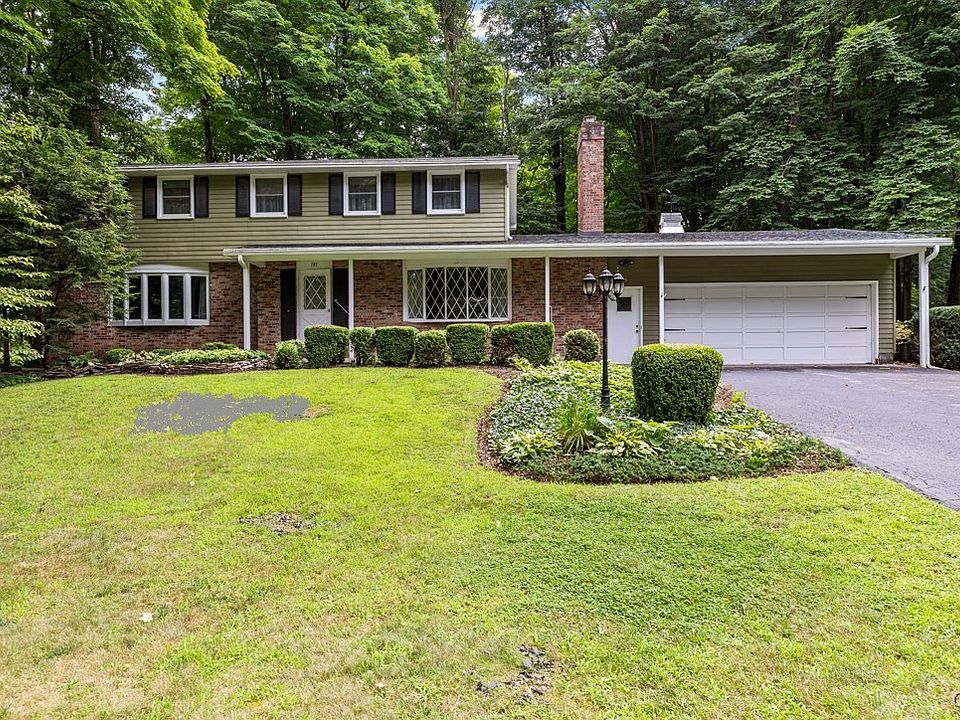1st image of 101 Wooded Heights Dr