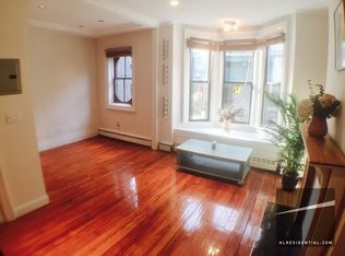 4464 23rd St #3, Long Island City, NY 11101