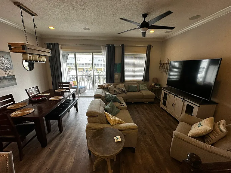 6072 Moorings Dr S — Photo 44