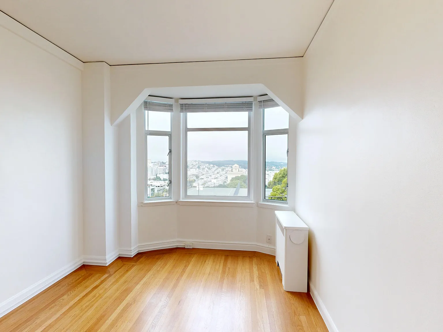 2238 Hyde Street — Photo 4