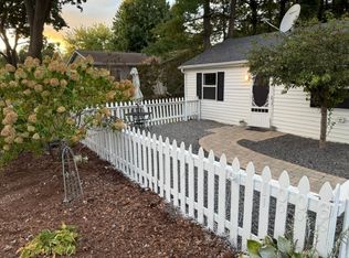 1006 Bailey Rd, Delavan, WI 53115