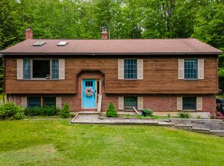 3402 Middle Rd, Sidney, ME 04330