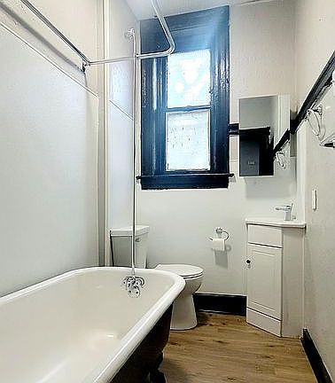 5th image of 2125 Russell Blvd #1F