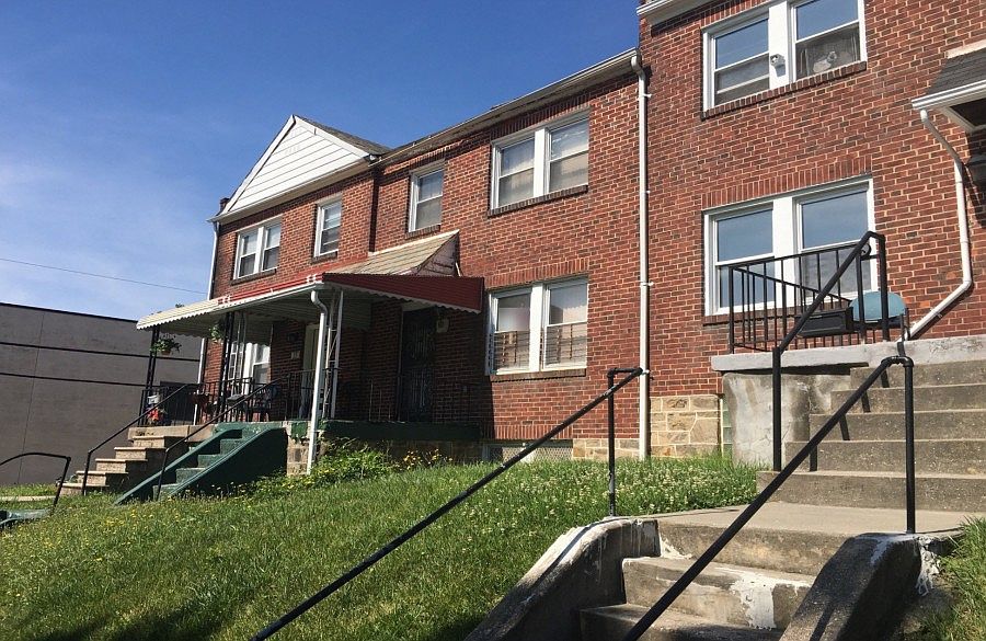 2nd image of 28 S Abington Ave