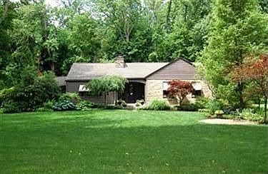 1st image of 96 S Meadowcroft Dr