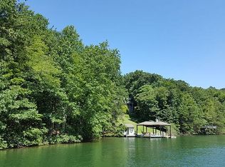 502 Gobbler Ridge Ln, Huddleston, VA 24104