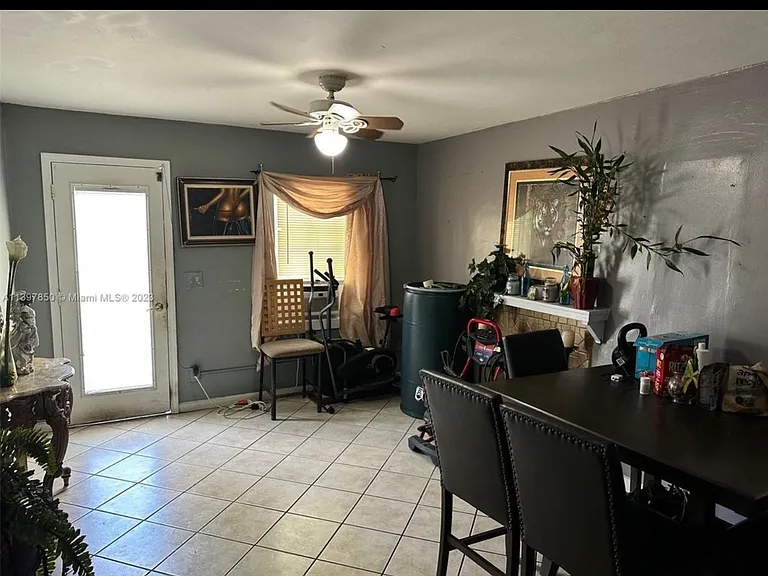 1721 McKinley St — Photo 7