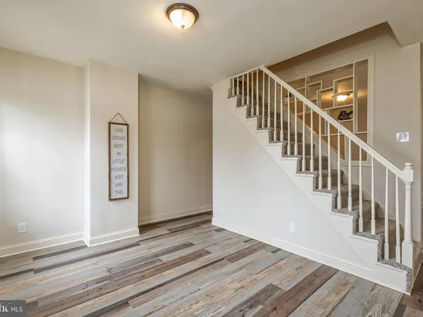 328 S Broadway, Gloucester City, NJ 08030