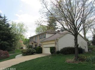 9791 Meadow Valley Dr, Vienna, VA 22181