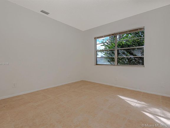 4th image of 7817 SW 9th St