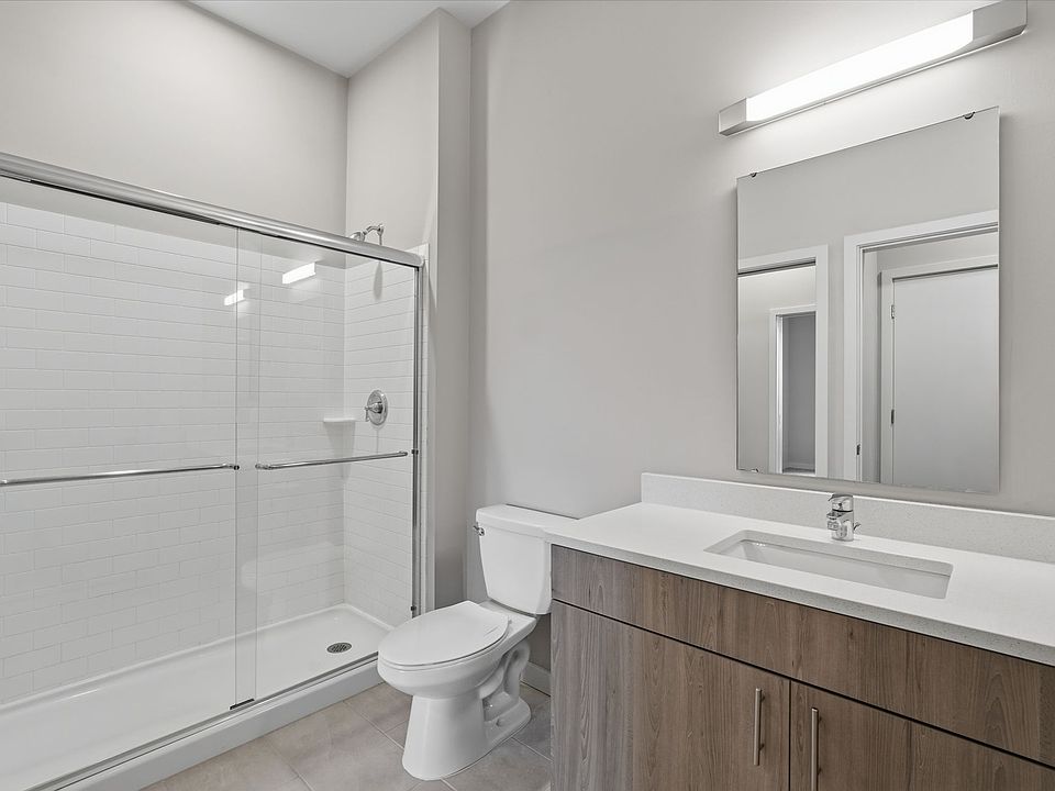 201 E Washington St # 209, photo 9