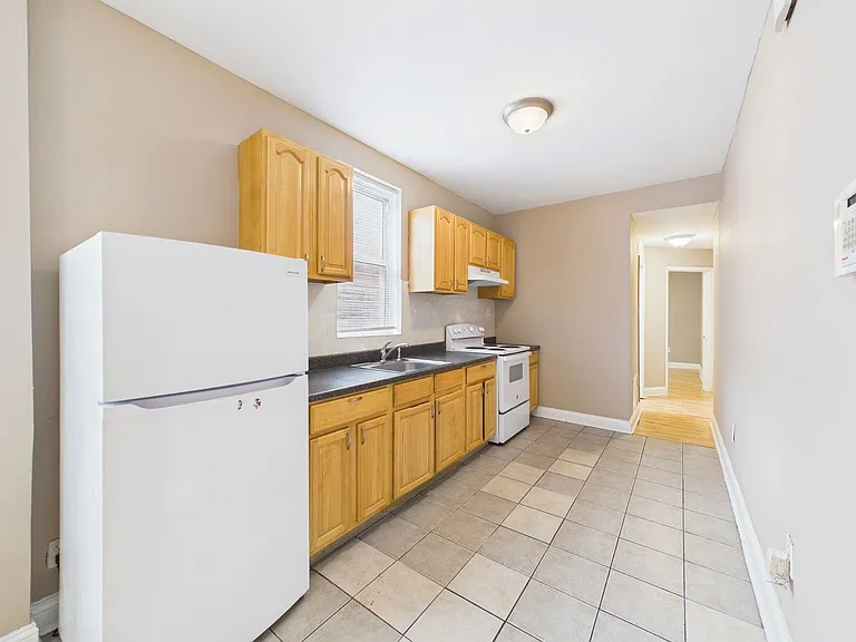 207 S 60th Street — Photo 3