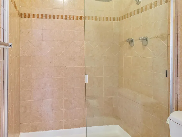 651 Port Dr #208 — Photo 25