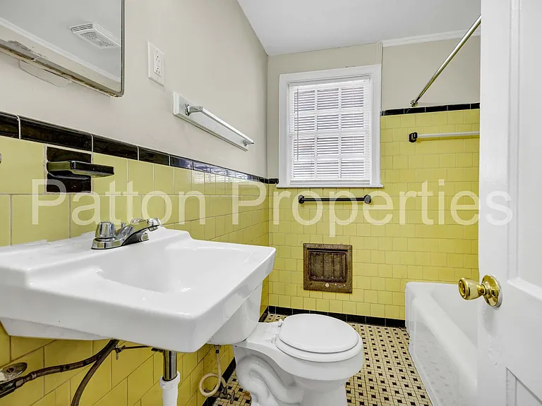 209 S Harden St #209 — Photo 11