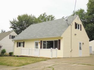 689 Independence Ave, Akron, OH 44310