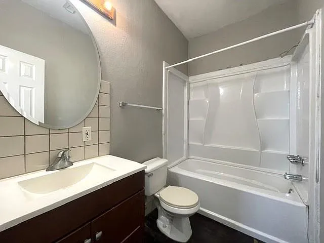 610 Church St — Photo 9