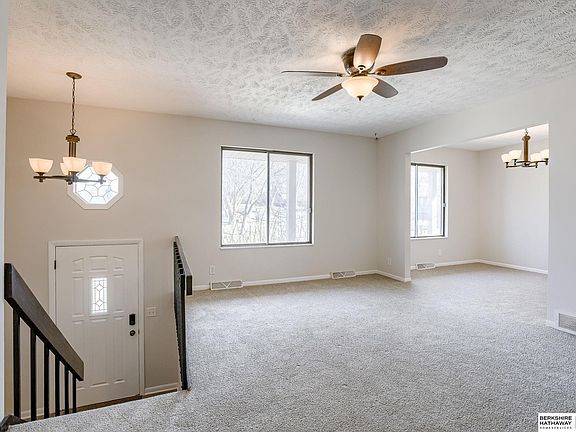3rd image of 5634 S 139th St